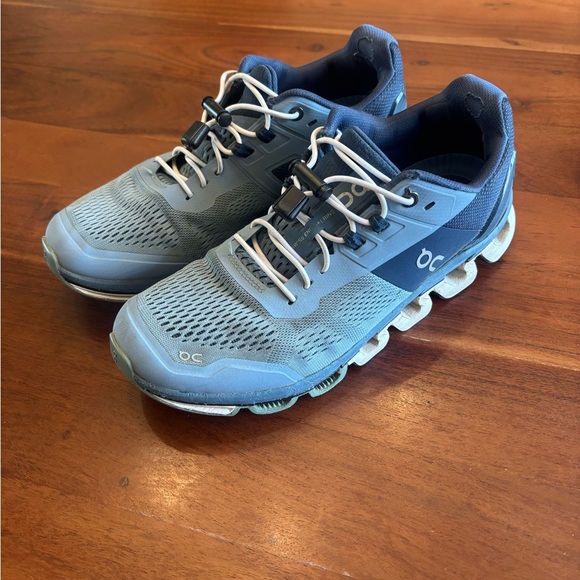 On Running Cloudace Athletic Shoes - Picture 2 of 11